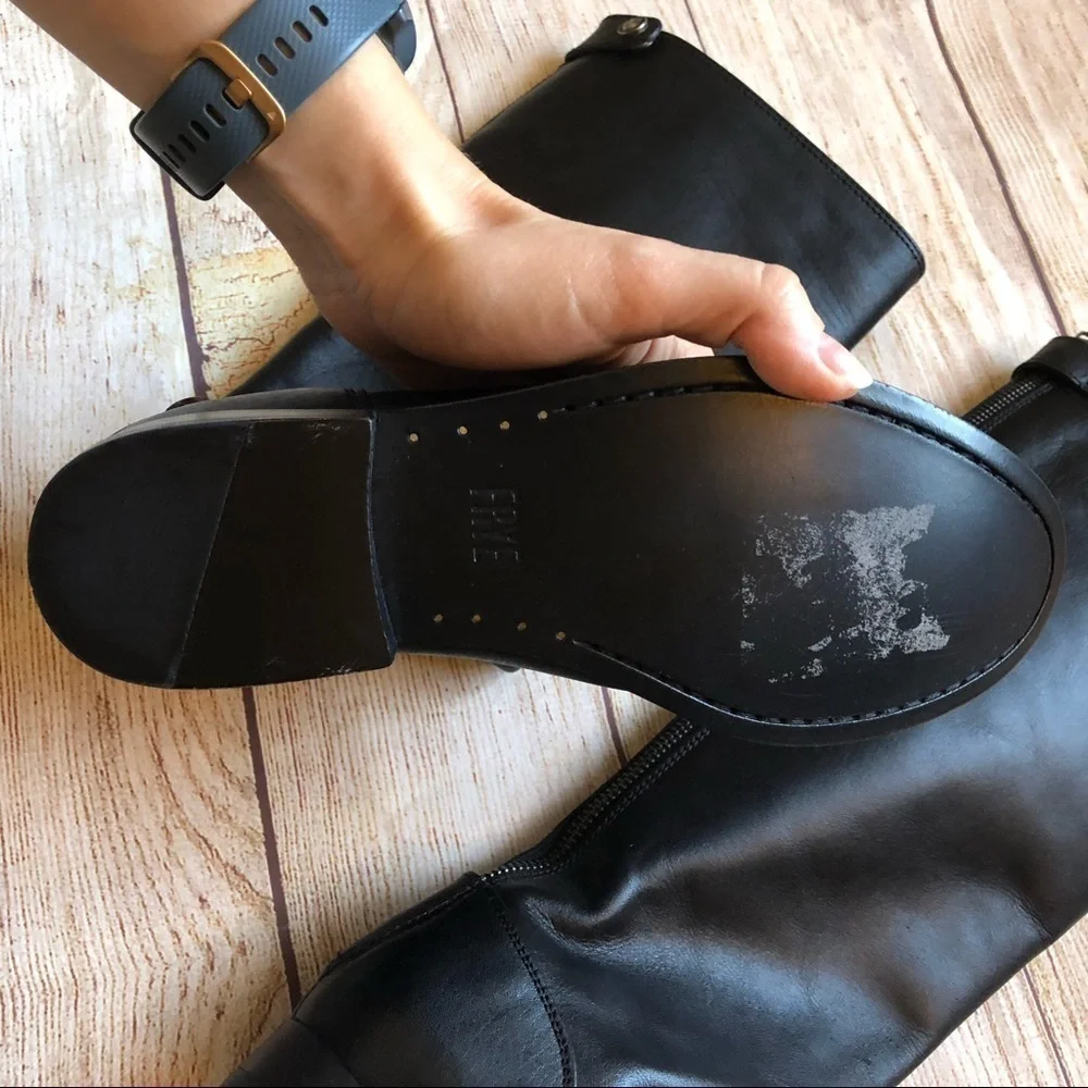 Melissa Button Back‎ Zip